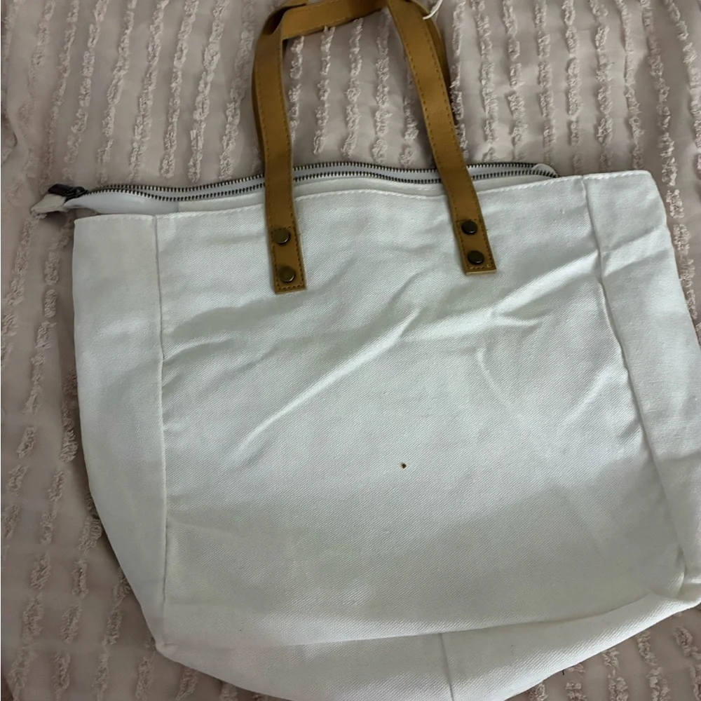 cozy earth white canvas tote bag NWT